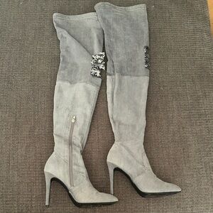 Moda Gray Over-the-Knee High Heel Boots